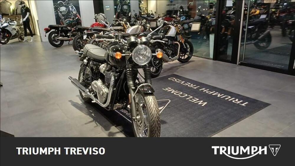 Triumph Bonneville T120 (2021 - 25) (3)