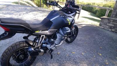 Moto Guzzi Stelvio (2024 - 26) usata