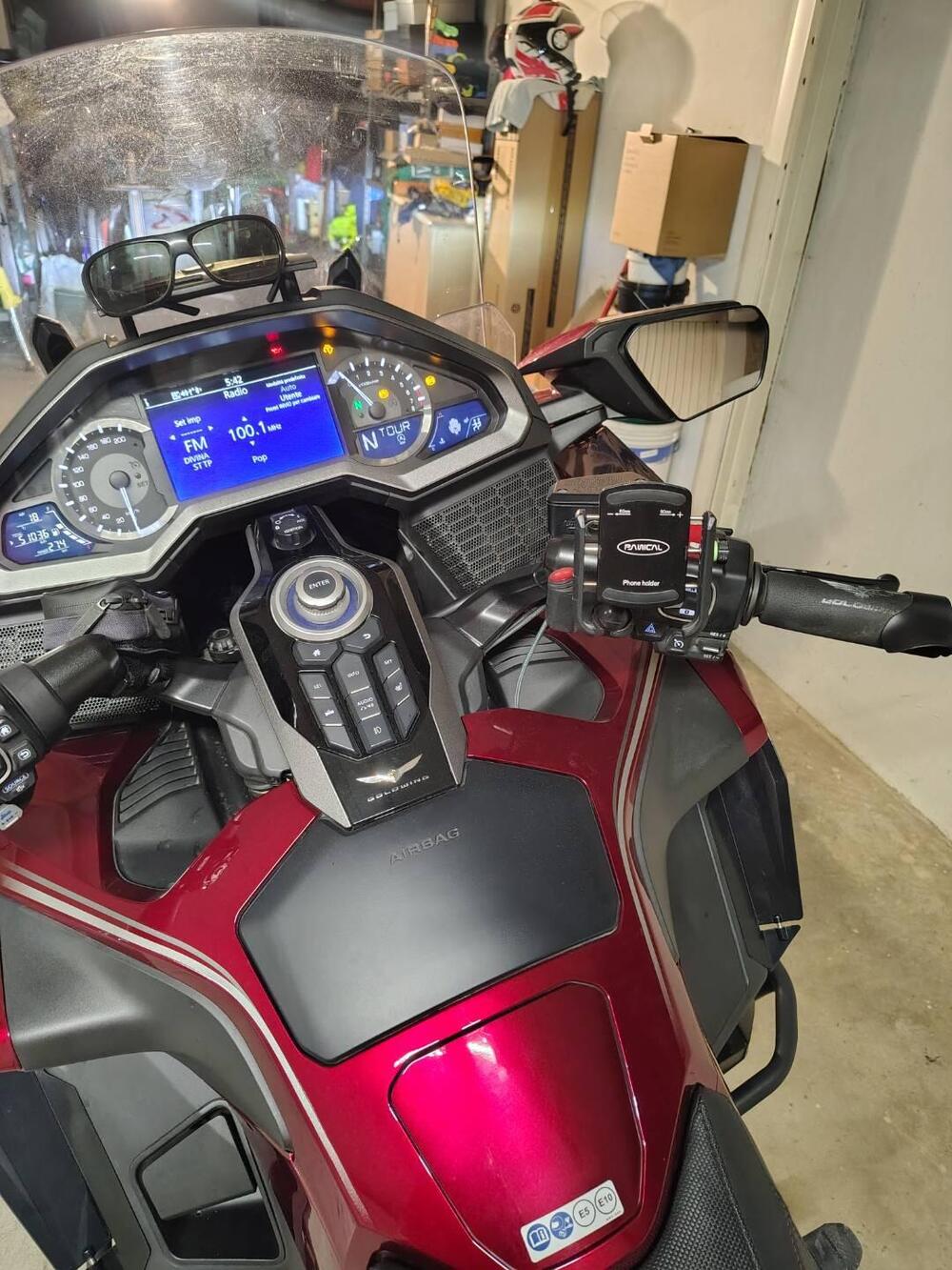 Honda GL 1800 Gold Wing Tour DTC (2018 - 20) (5)