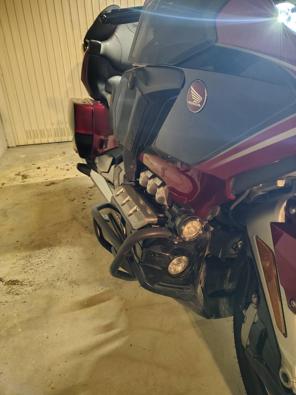 Honda GL 1800 Gold Wing Tour DTC (2018 - 20) (7)