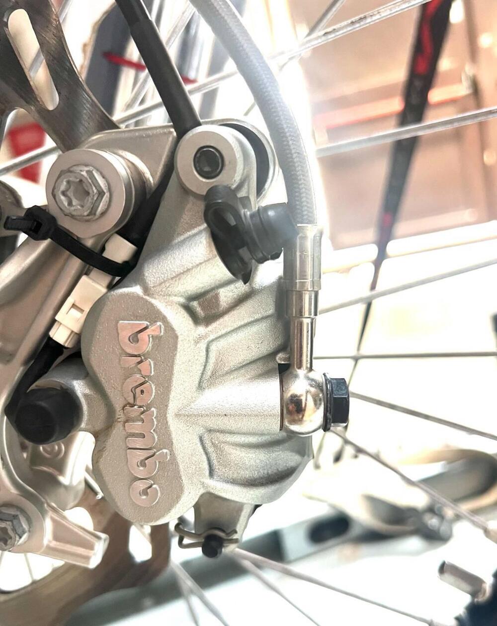 Husqvarna FE 350 Heritage (2025) (4)