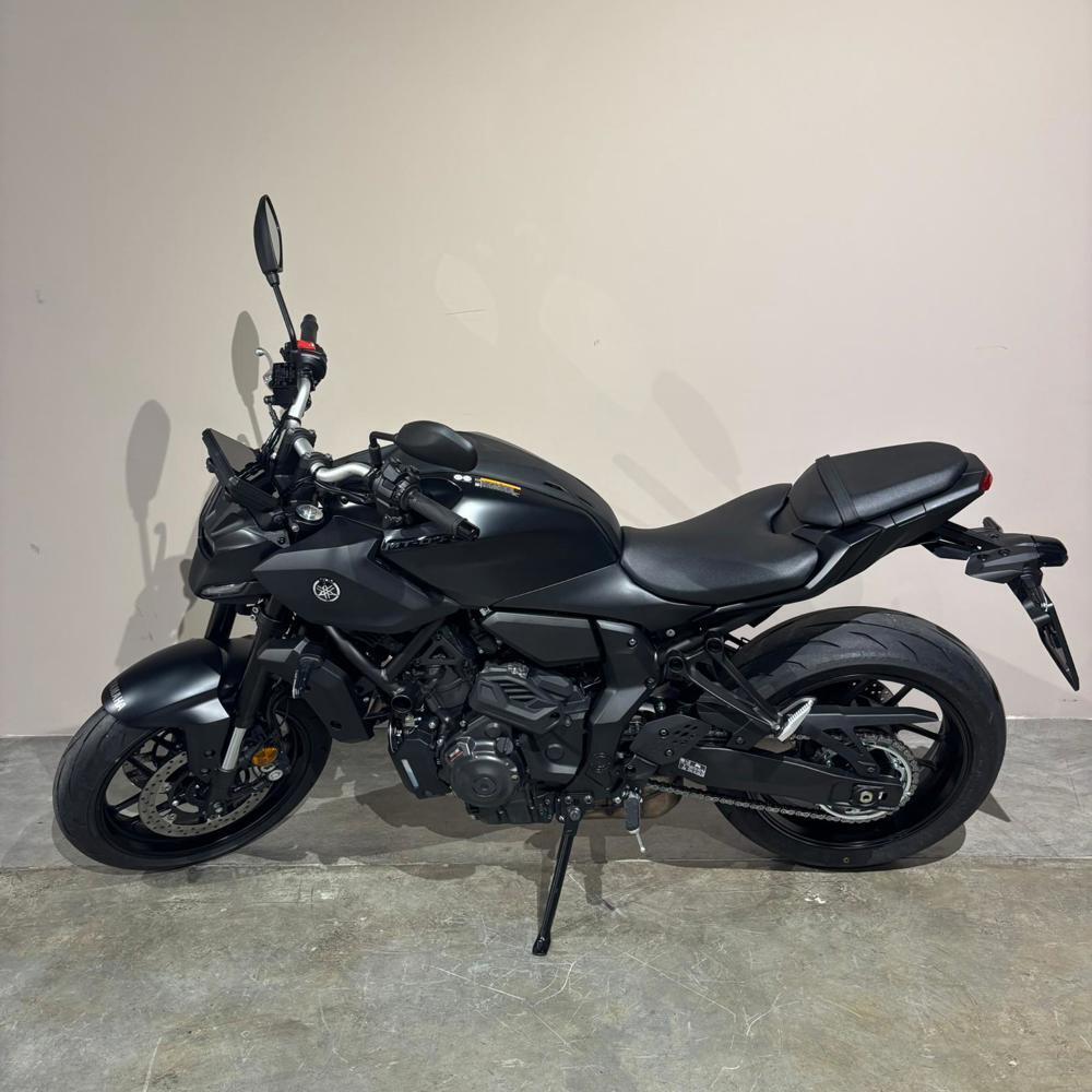 Yamaha MT-07 Y-AMT (2025 - 26) (2)