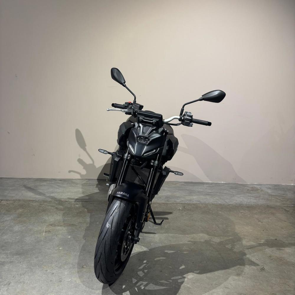 Yamaha MT-07 Y-AMT (2025 - 26) (4)