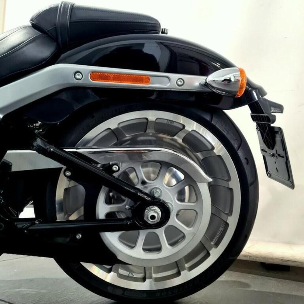 Harley-Davidson 114 Fat Boy (2018 - 20) - FLFBS (14)