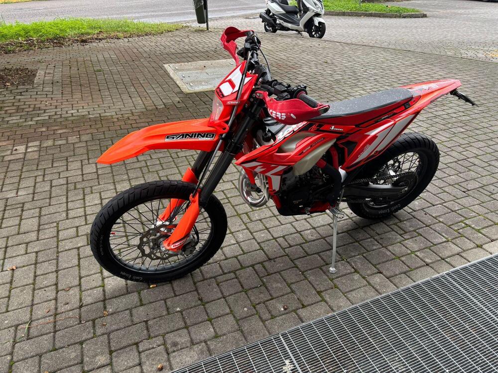 Betamotor RR 125 2T Enduro Racing (2023) (2)
