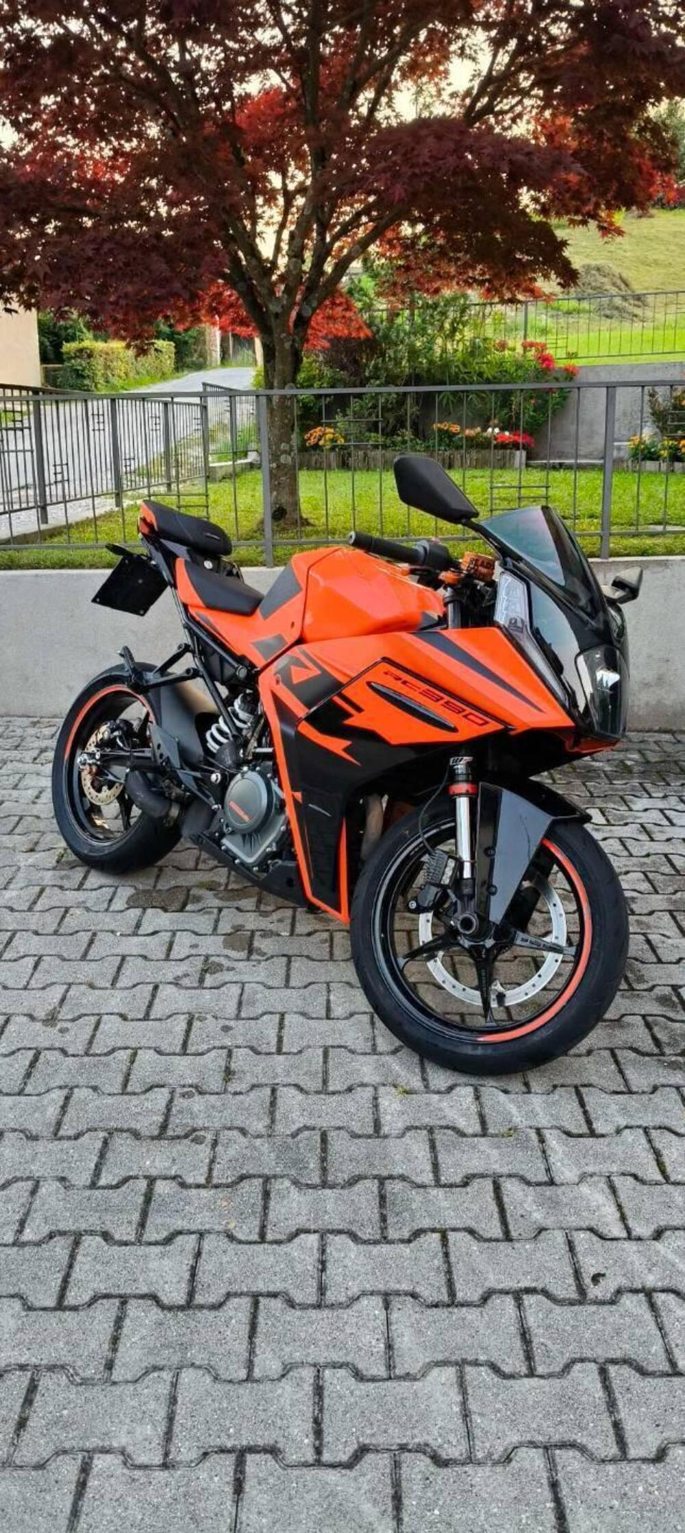 KTM RC 390 (2022 - 26) (2)