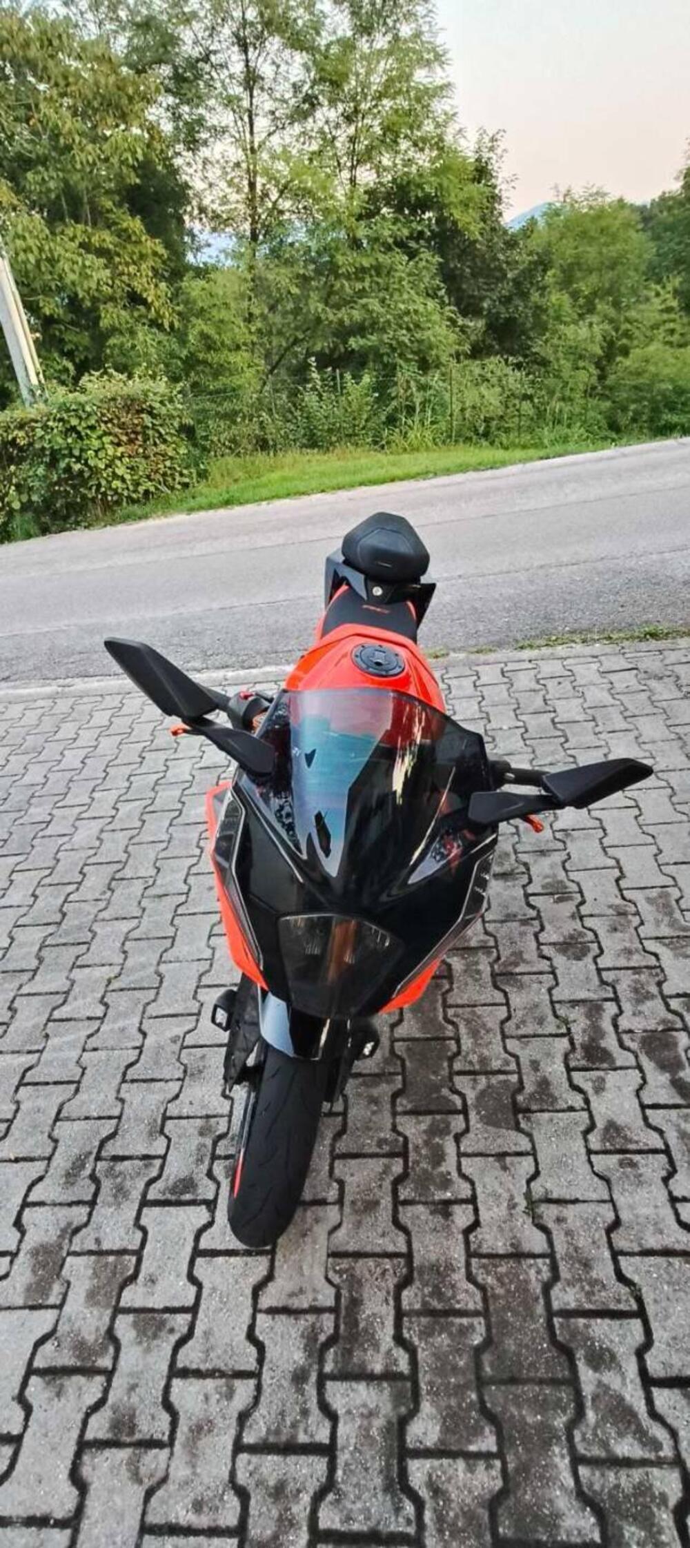 KTM RC 390 (2022 - 26) (3)