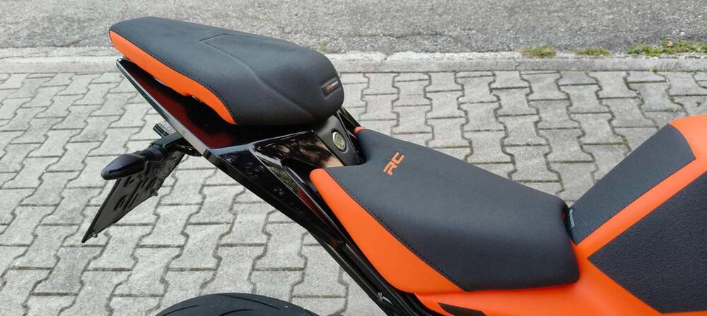 KTM RC 390 (2022 - 26) (8)