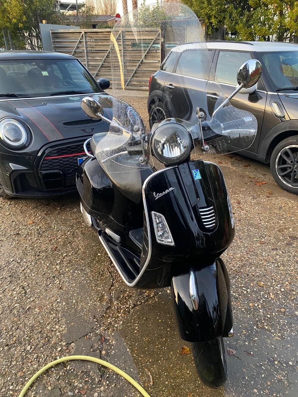 Vespa GTS 300 (2010 - 14) (3)