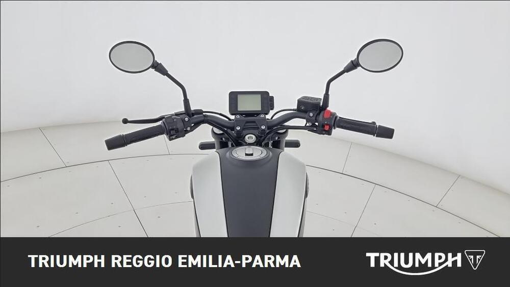 Benelli Leoncino 125 (2022 - 25) (15)