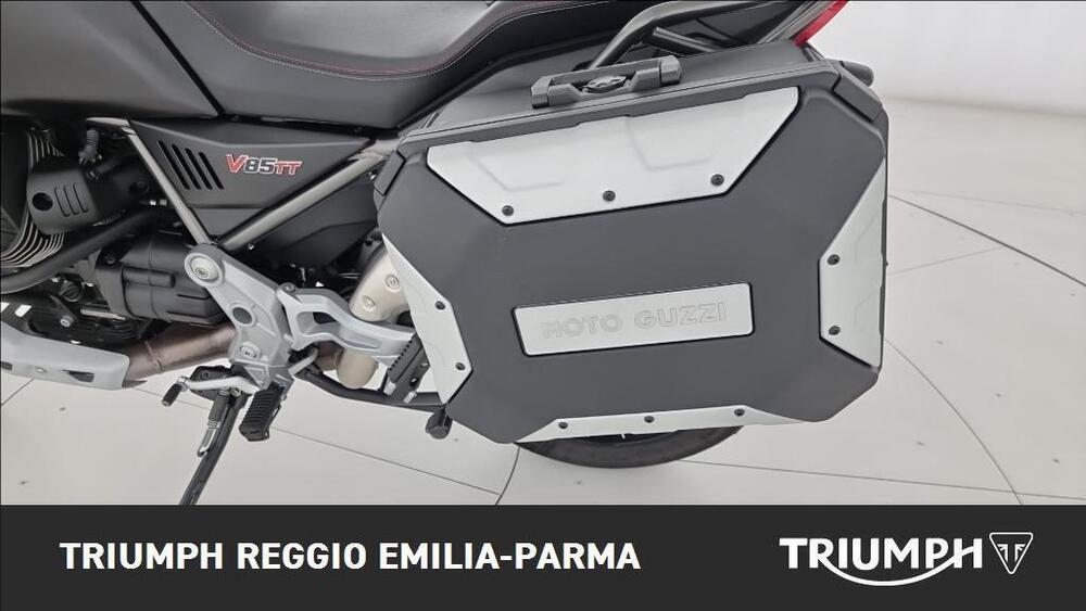 Moto Guzzi V85 TT Travel (2021 - 23) (14)