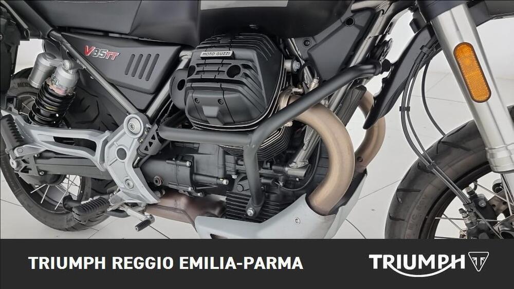 Moto Guzzi V85 TT Travel (2021 - 23) (19)