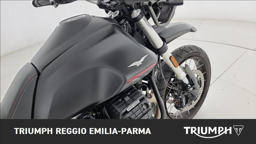 Moto Guzzi V85 TT Travel (2021 - 23) (21)