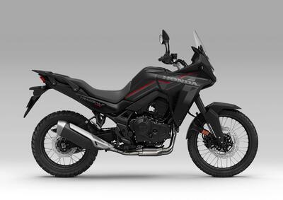 Honda Transalp XL750 (2025) nuova