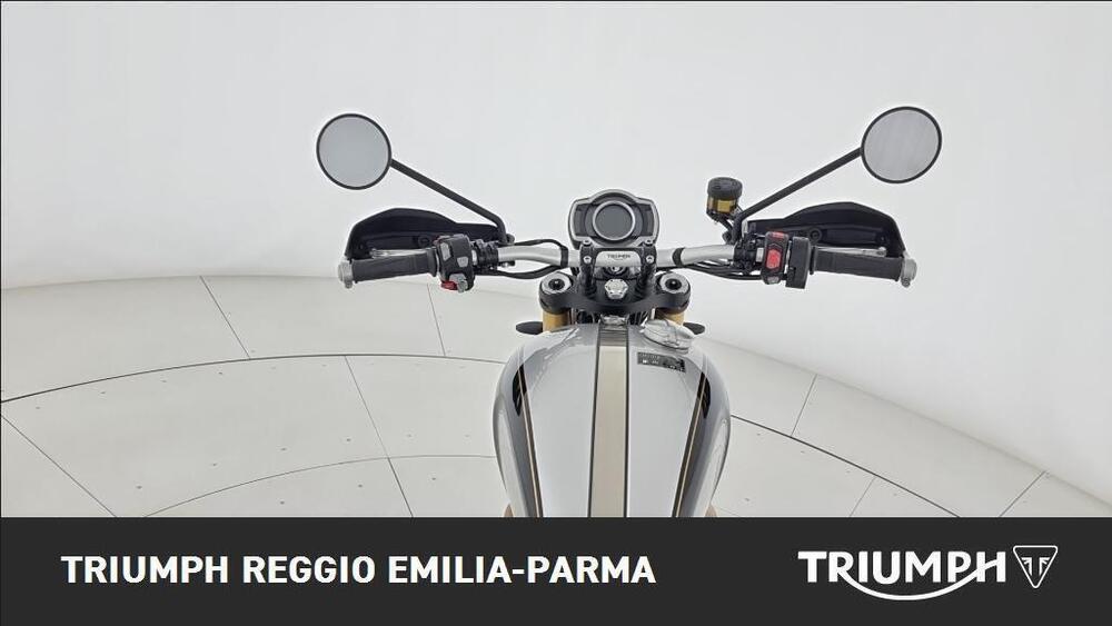 Triumph Scrambler 1200 XE Icon Edition (2025 - 26) (17)