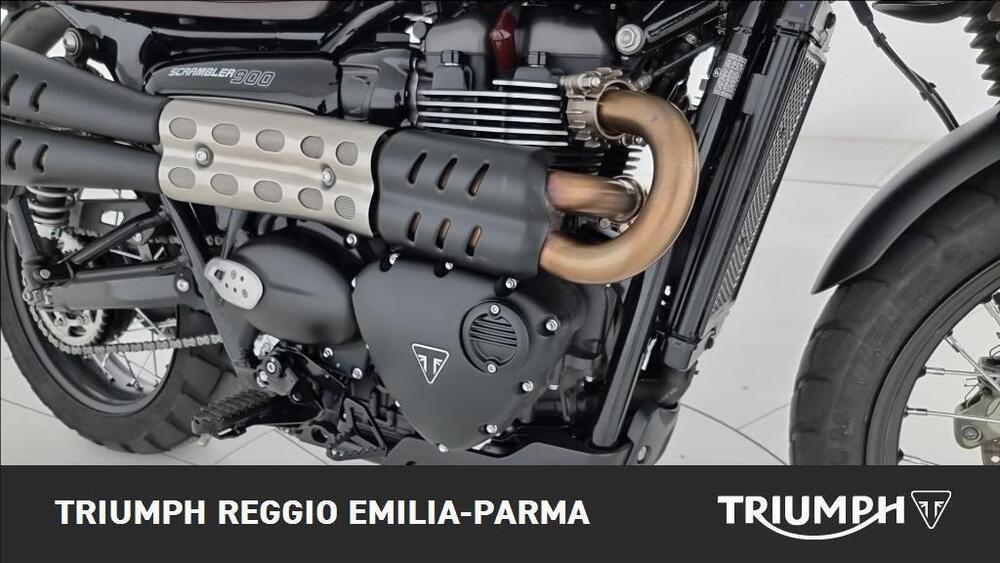 Triumph Scrambler 900 Chrome Edition (2023) (17)