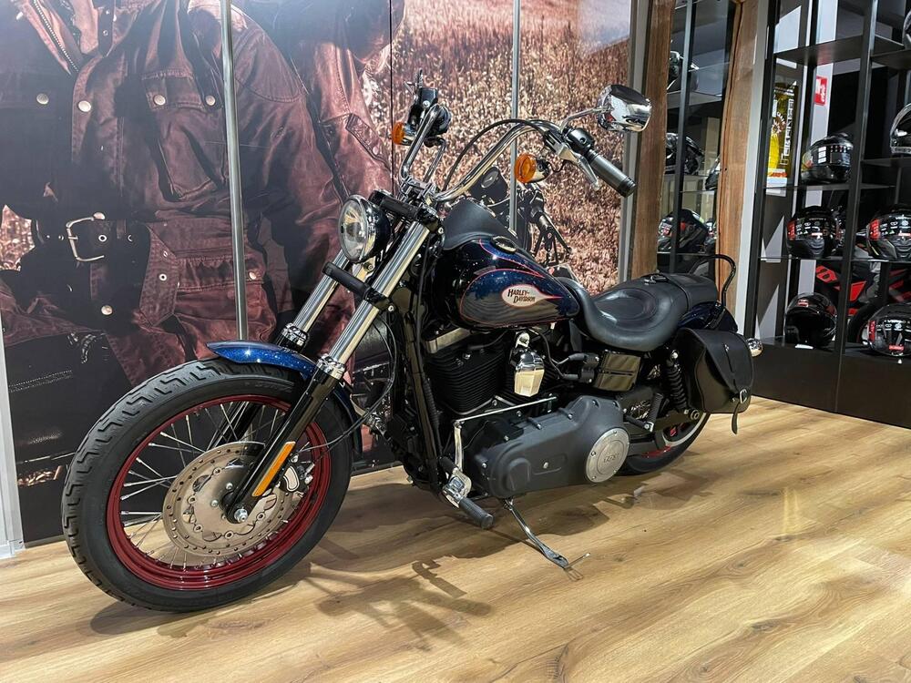 Harley-Davidson 1690 Street Bob Special (2015 - 16) - FXDB (2)