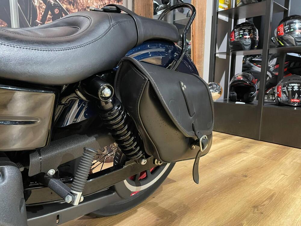 Harley-Davidson 1690 Street Bob Special (2015 - 16) - FXDB (7)