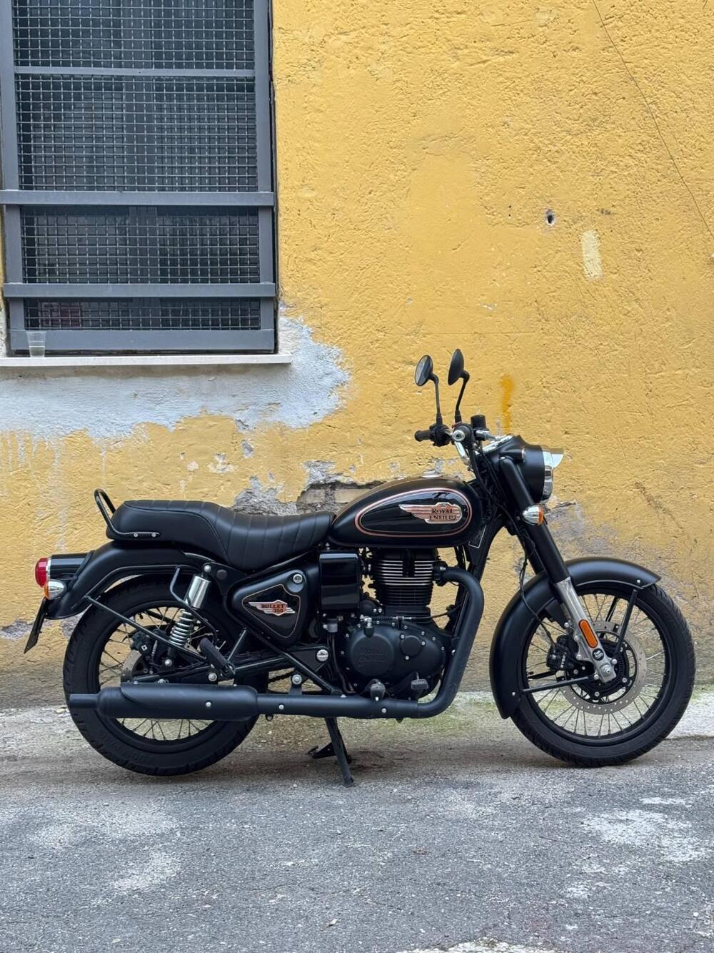 Royal Enfield Bullet 350 (2024 - 26) (4)