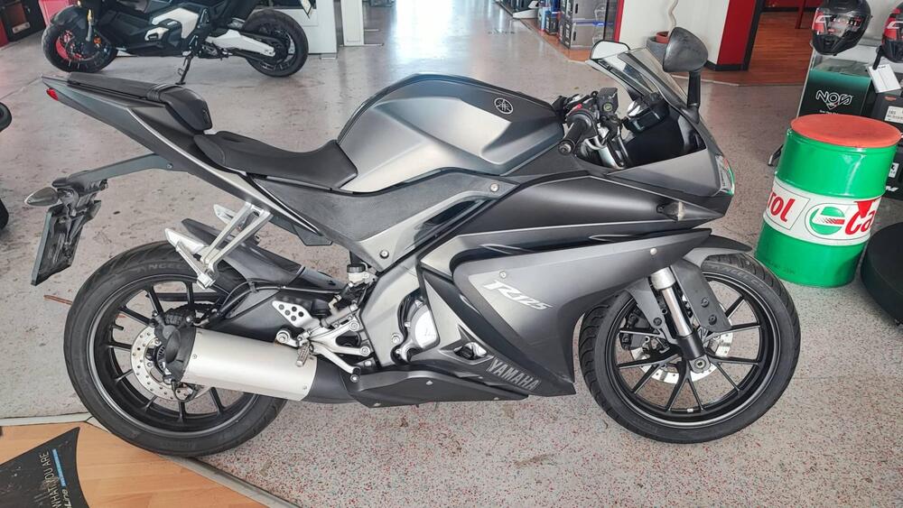 Yamaha YZF R125 (2014 - 16)