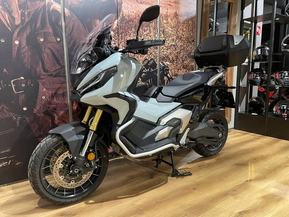 Honda X-ADV 750 Gravel (2025 - 26) (2)