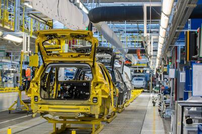 Stellantis, tagli al personale in Polonia: sono oltre 700 i licenziamenti legati al rallentamento delle vendite di Jeep Avenger e Alfa Romeo Junior