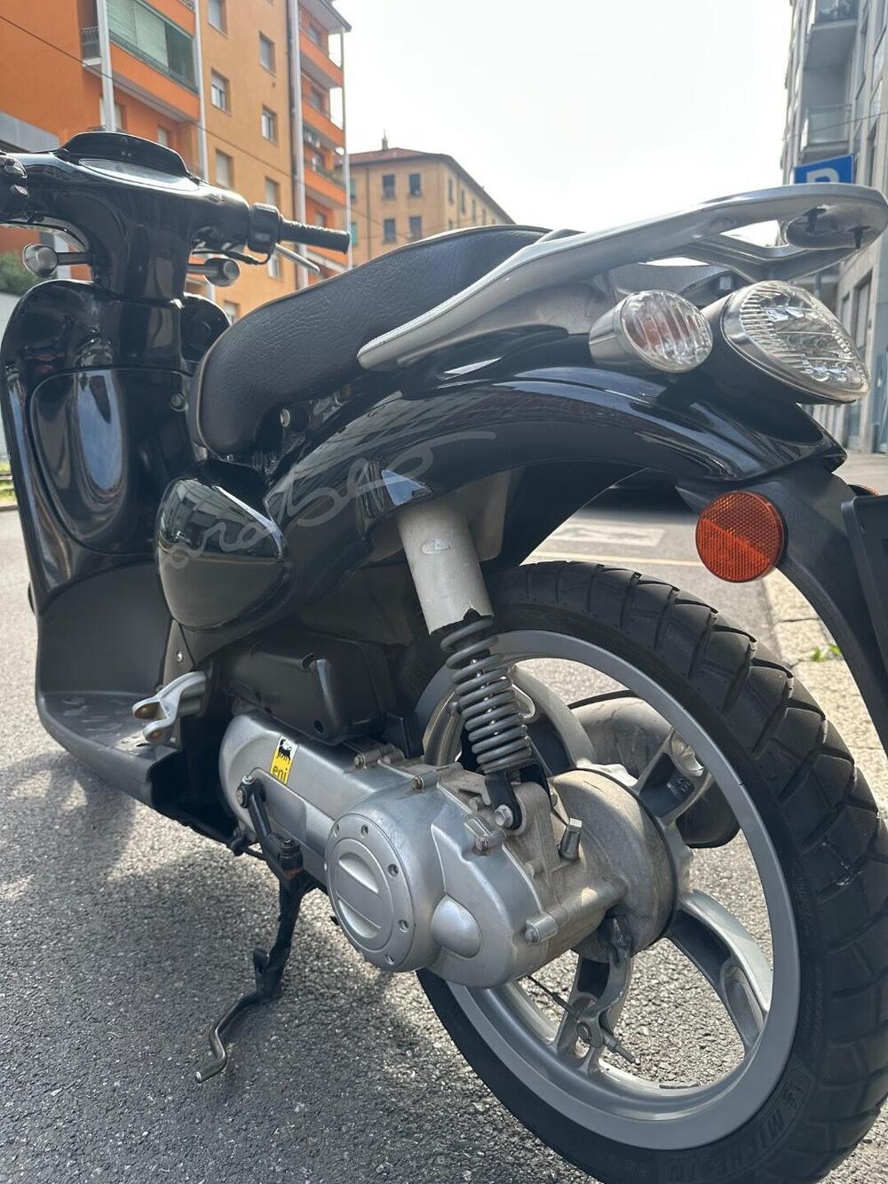 Aprilia Scarabeo 50 2t (2008 - 17) (3)
