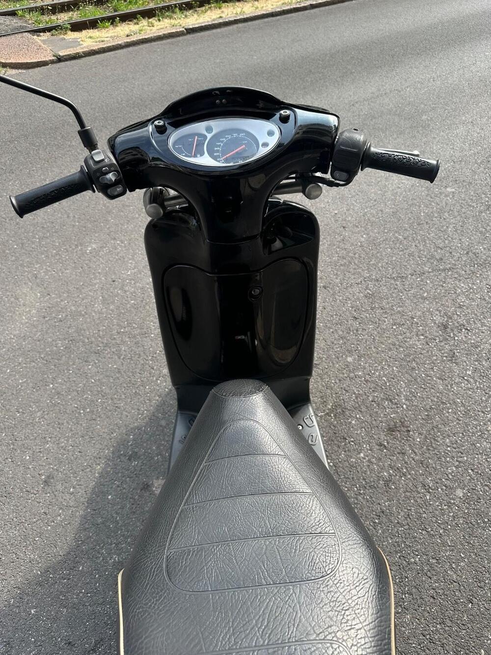 Aprilia Scarabeo 50 2t (2008 - 17) (4)