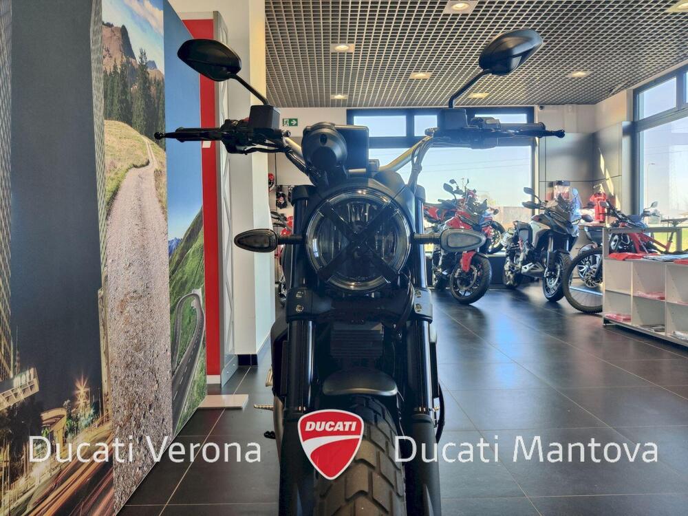 Ducati Scrambler 800 Icon Dark (2025 - 26) (13)