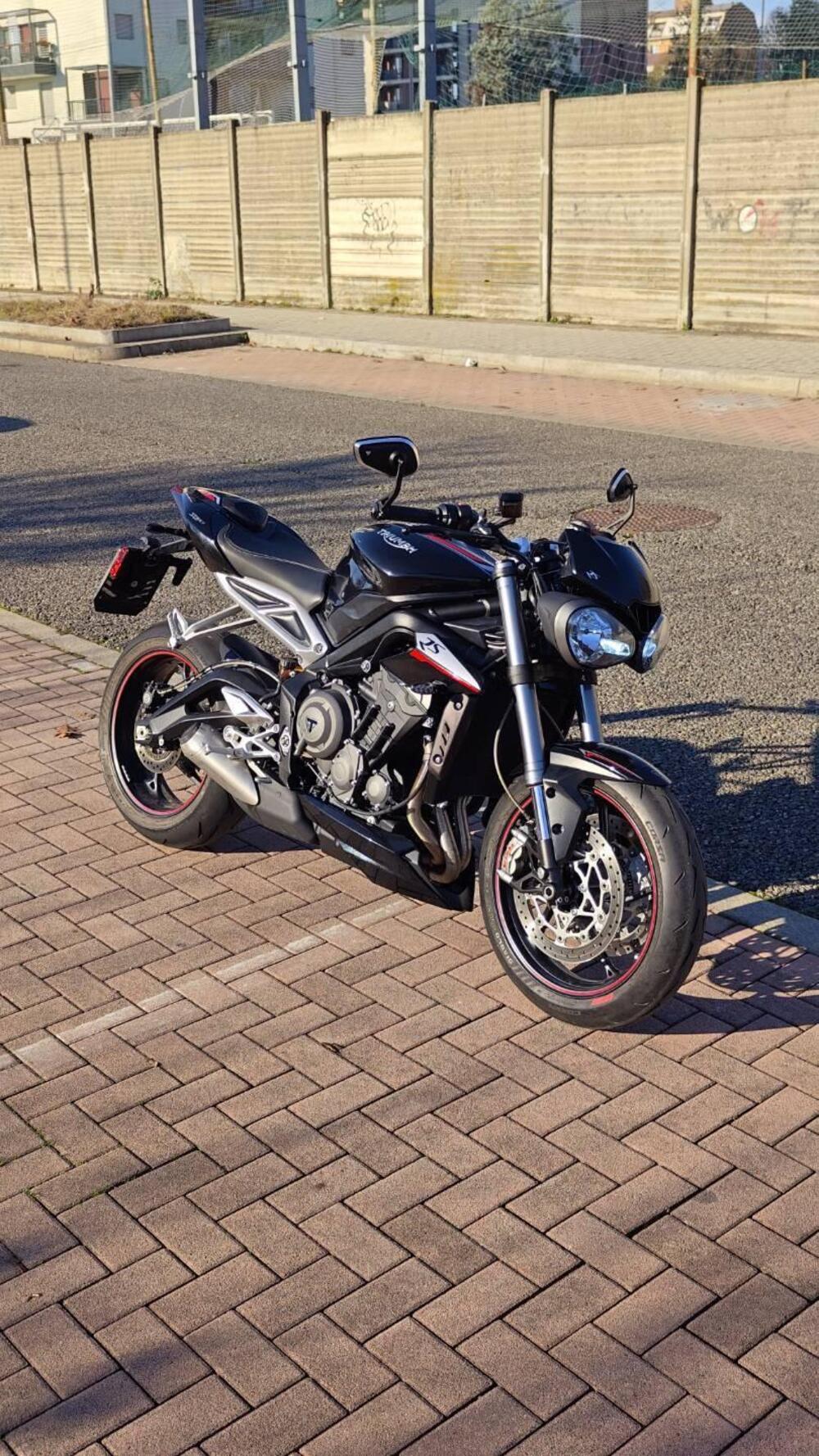 Triumph Street Triple RS (2017 - 19) (2)