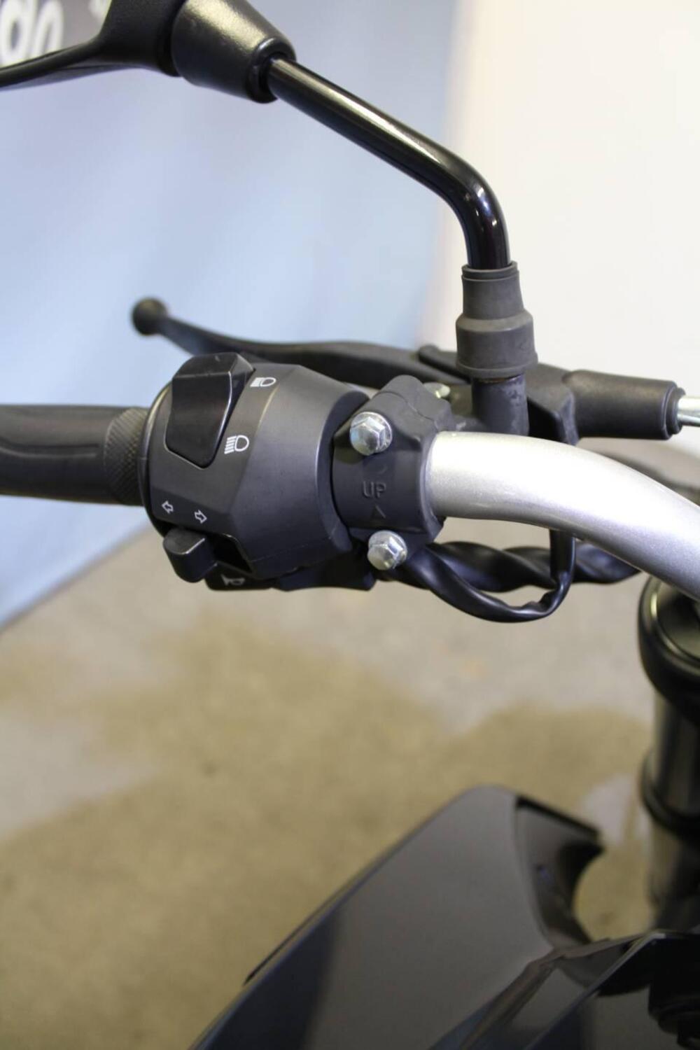 Voge Brivido 125R (2023 - 26) (10)