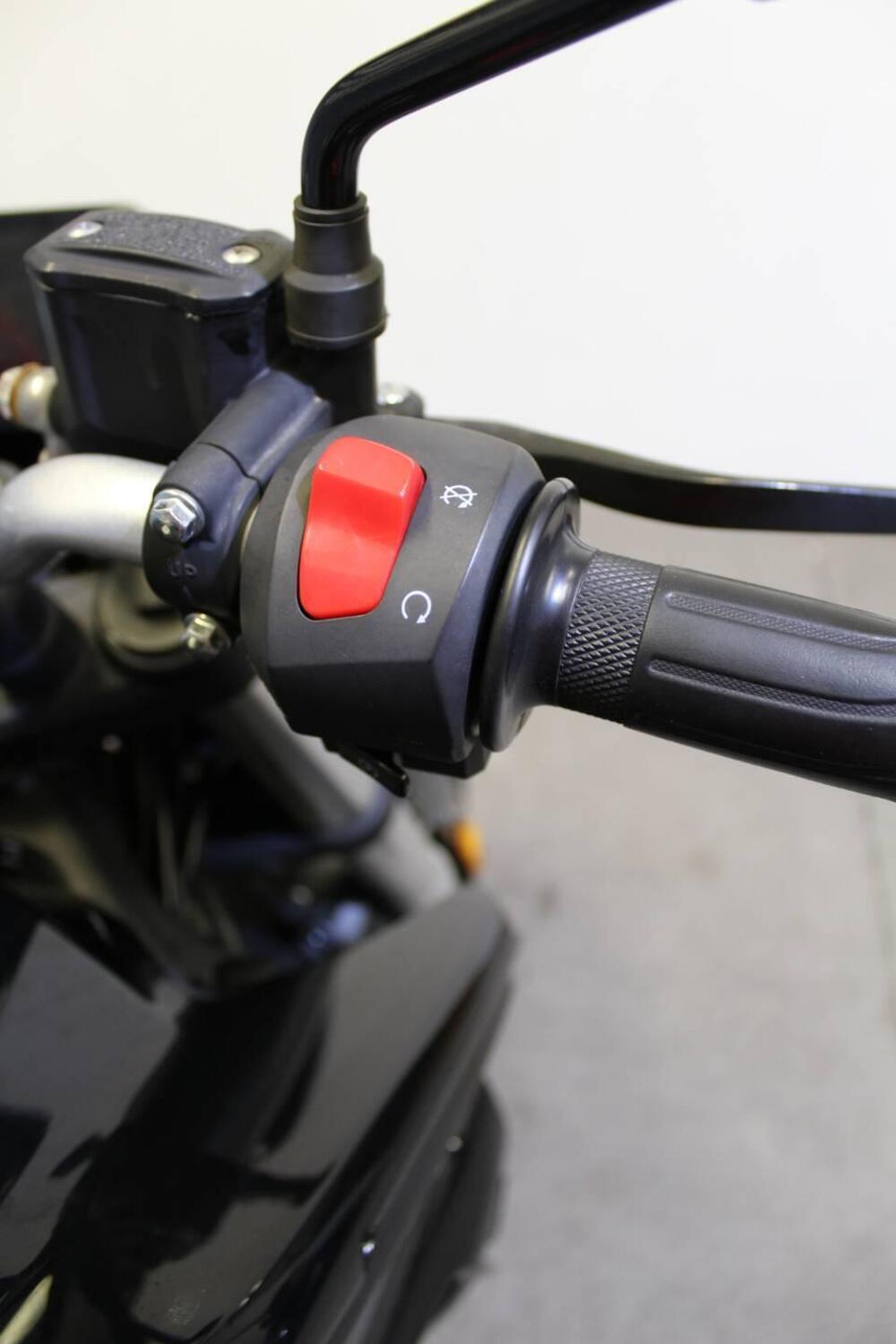 Voge Brivido 125R (2023 - 26) (11)