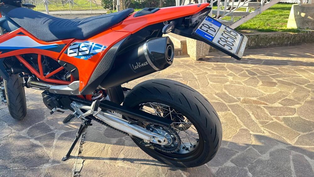 KTM 690 SMC R (2023 - 25) (5)