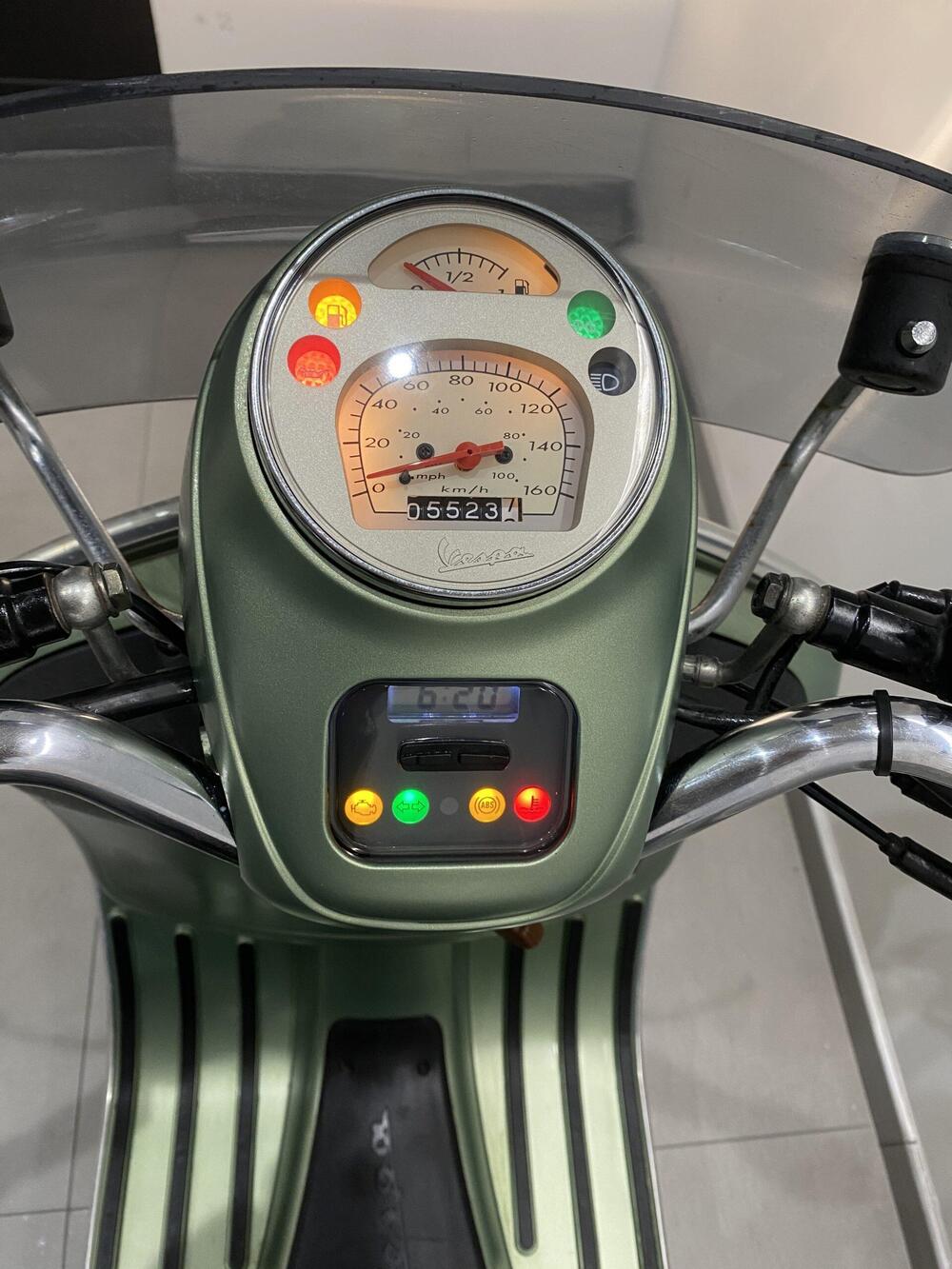 Vespa Sei Giorni 300 Hpe (2019) (4)