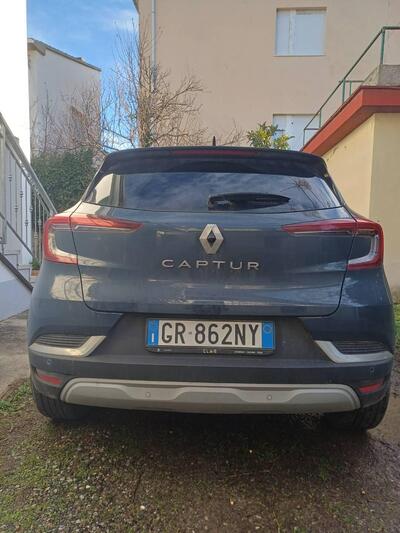 Renault Captur 1.0 eco-g Techno 100cv del 2024 usata a Rosignano Marittimo