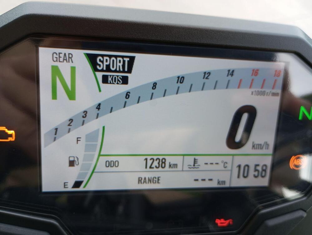 Kawasaki Ninja 636 ZX-6R (2024 - 26) (11)