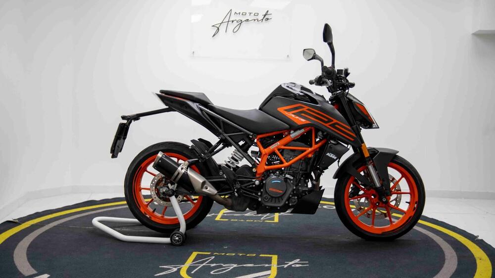 KTM 125 Duke (2024 - 25) (2)