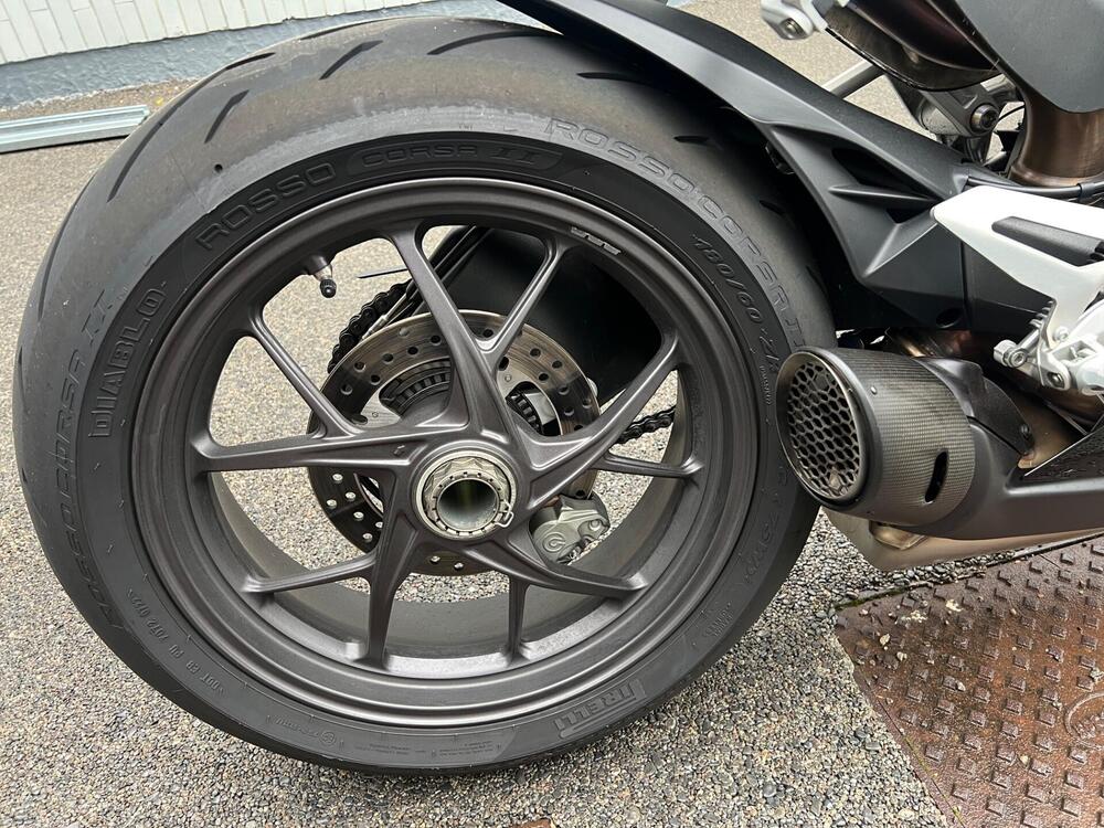 Ducati Panigale V2 Bayliss 1st Championship 20th Anniversary (2021 - 24) (17)