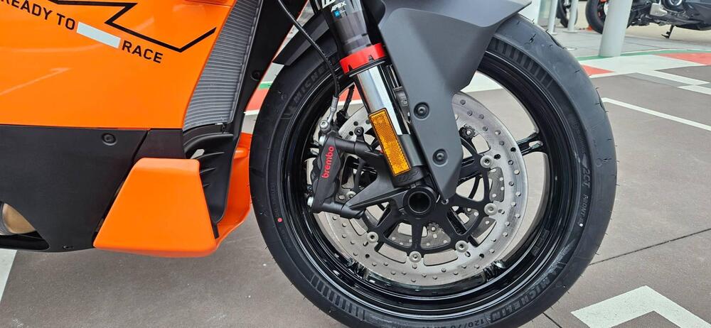 KTM 990 RC R (2026) (8)