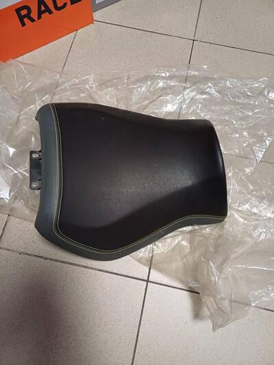 SELLA PILOTA YAMAHA MT