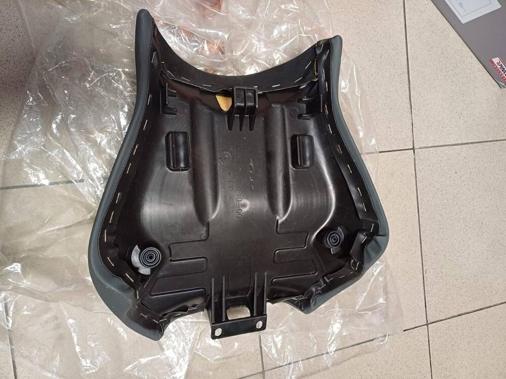 SELLA PILOTA YAMAHA MT (2)