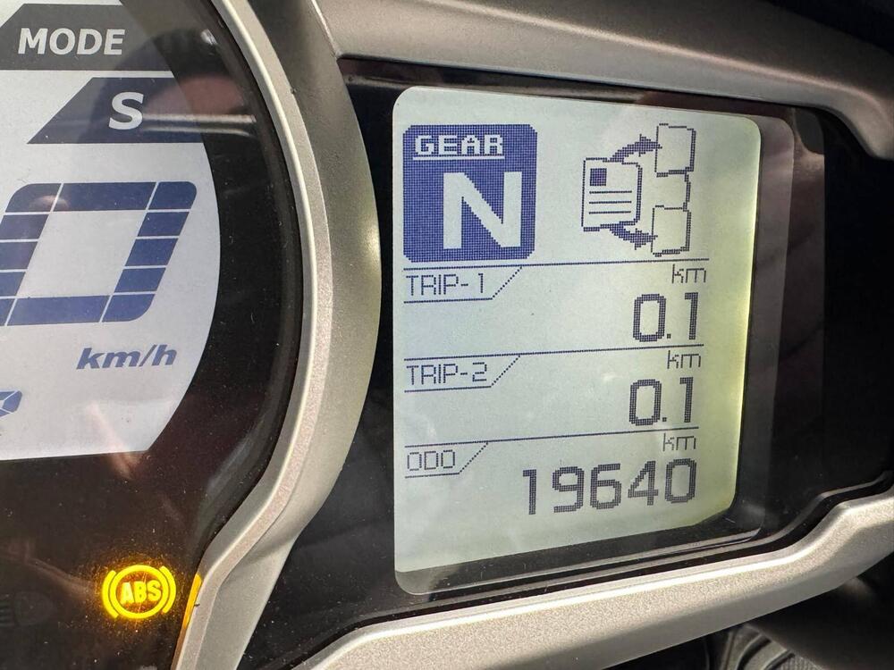 Yamaha FJR 1300 AE (2016 - 20) (3)