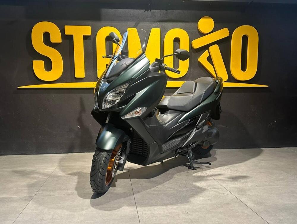 Suzuki Burgman 400 (2025 - 26) (4)