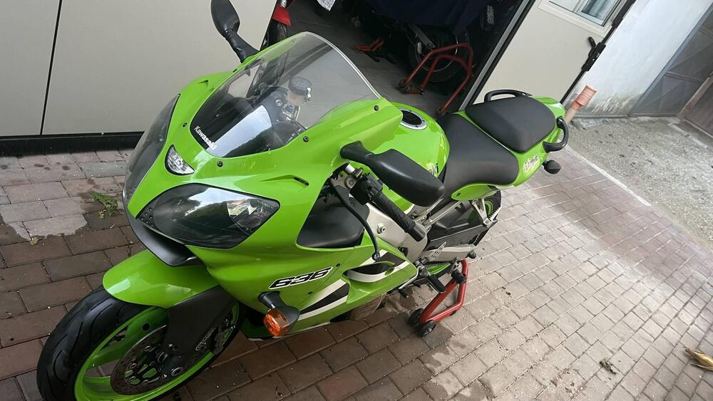 Kawasaki Ninja 636 ZX-6R (2002 - 03) (6)