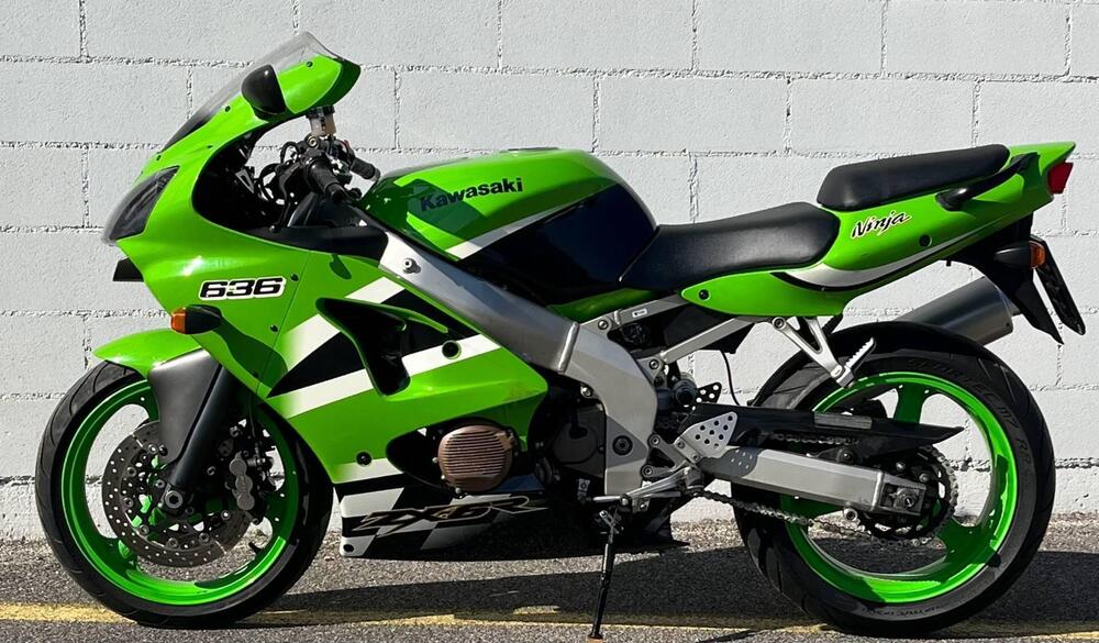 Kawasaki Ninja 636 ZX-6R (2002 - 03) (9)