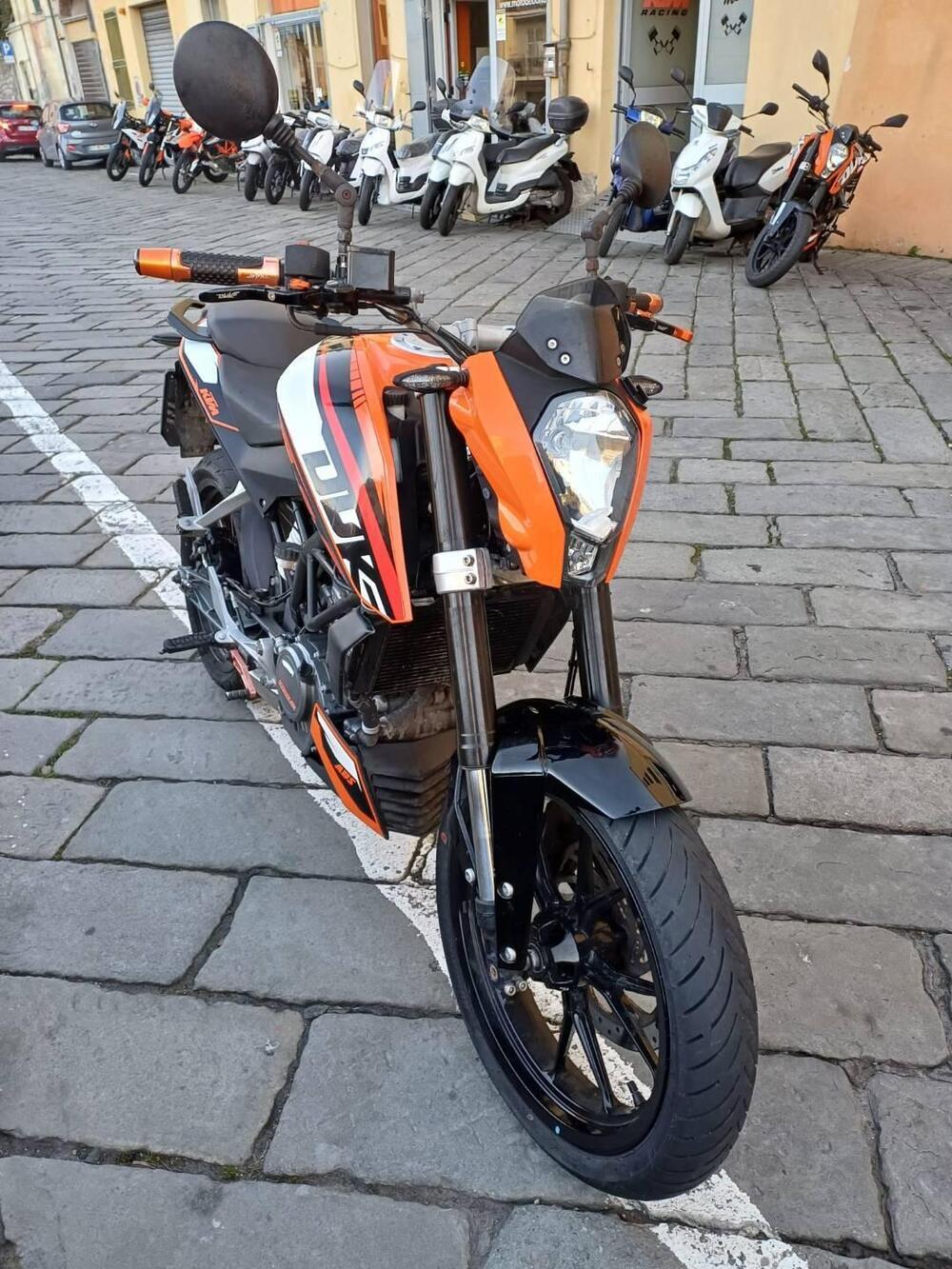 KTM 125 Duke ABS (2013 - 16) (2)
