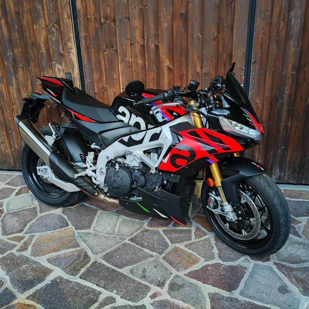 Aprilia Tuono V4 Factory (2021 - 24) (3)