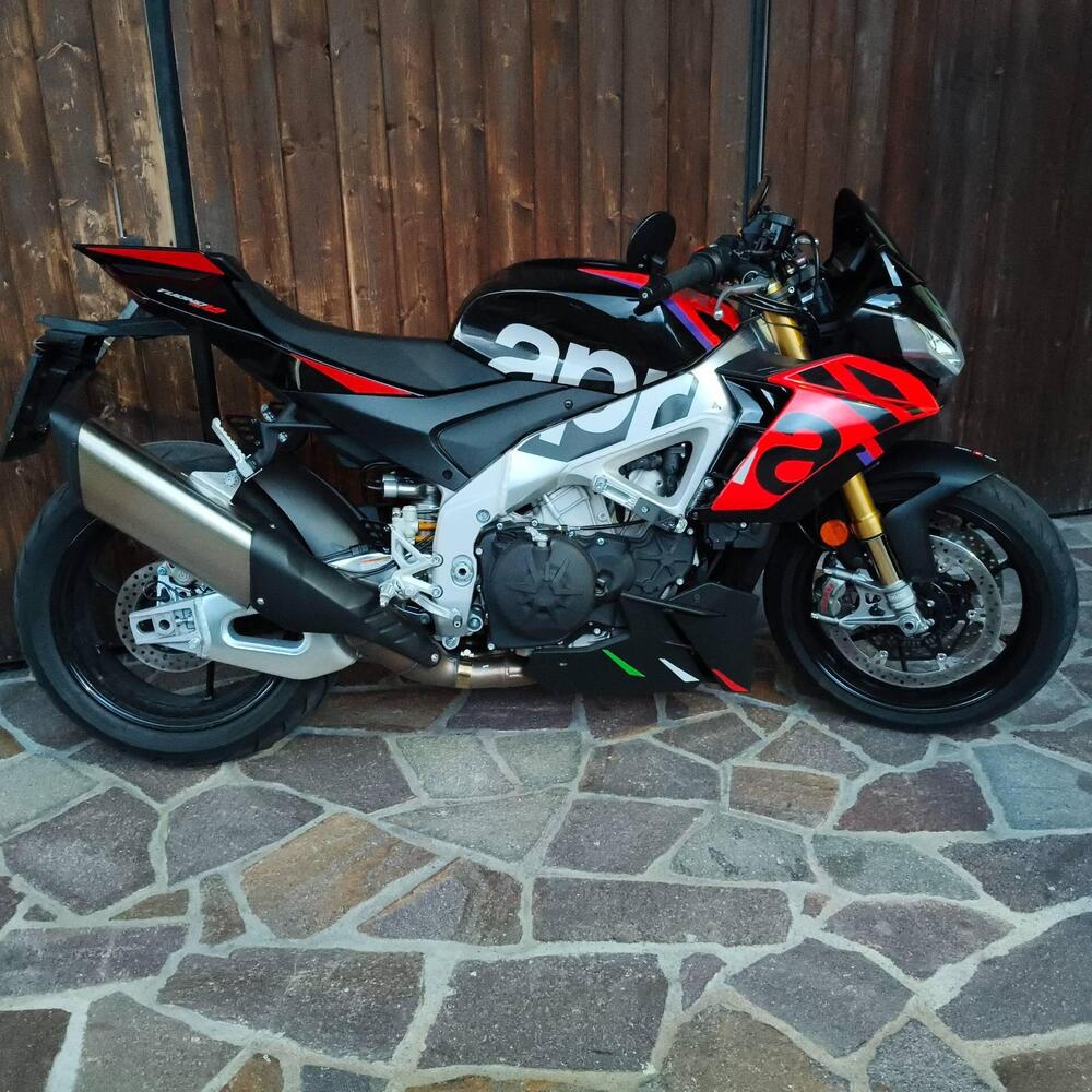 Aprilia Tuono V4 Factory (2021 - 24) (6)