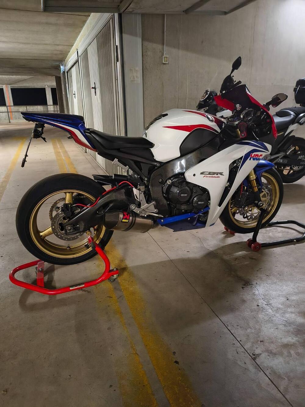 Honda CBR 1000 RR Fireblade (2008 - 11) (3)