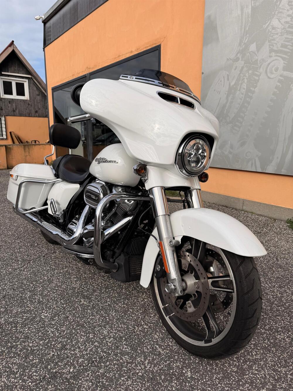 Harley-Davidson 107 Street Glide Special (2017 - 19) - FLHXS (4)